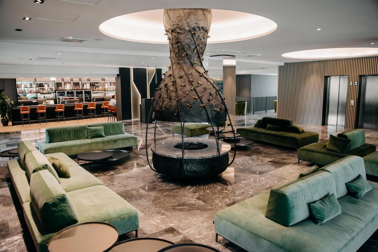 Elegans Hotel Brdo Kranj Extérieur photo