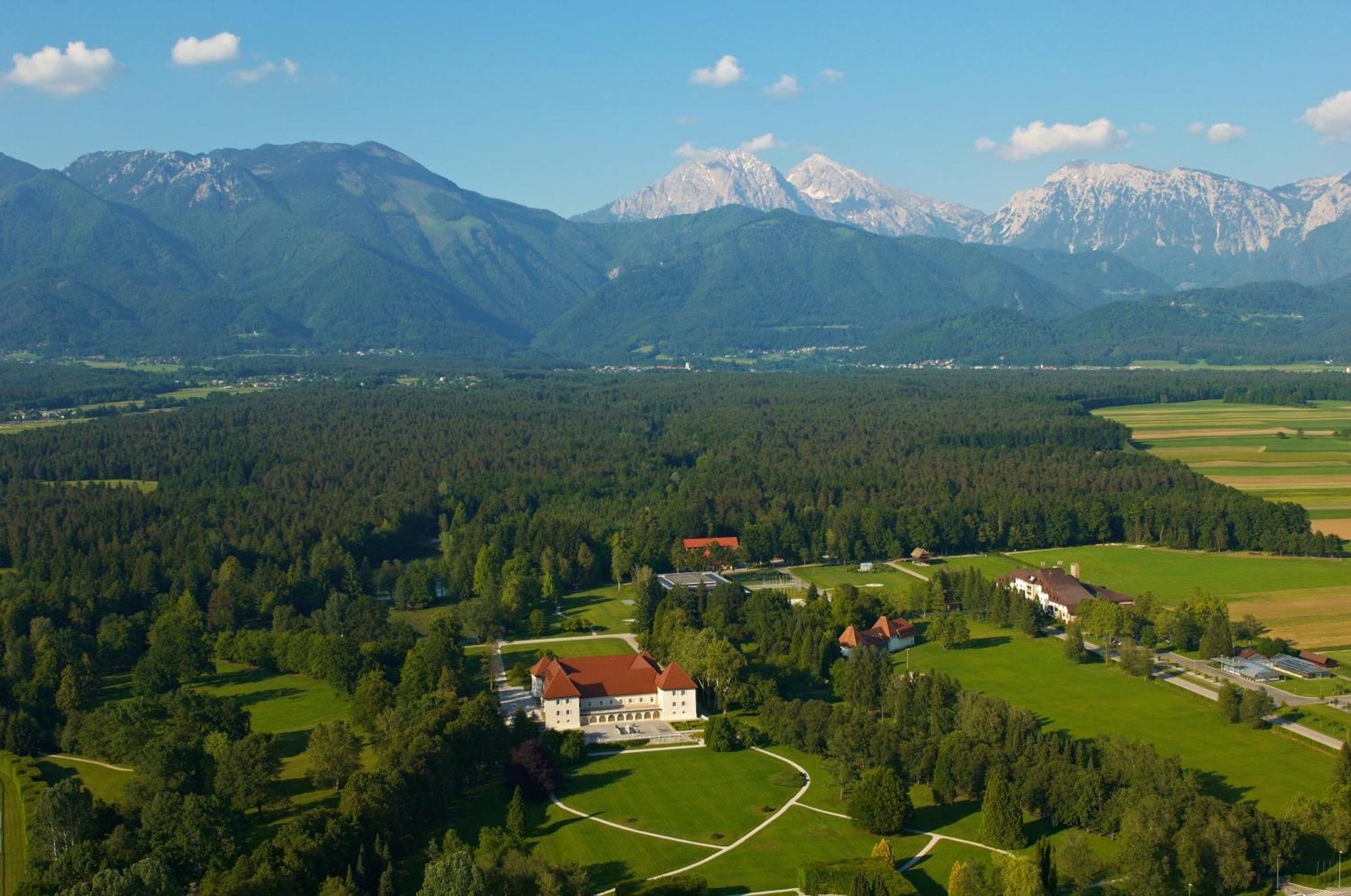 Elegans Hotel Brdo Kranj Extérieur photo
